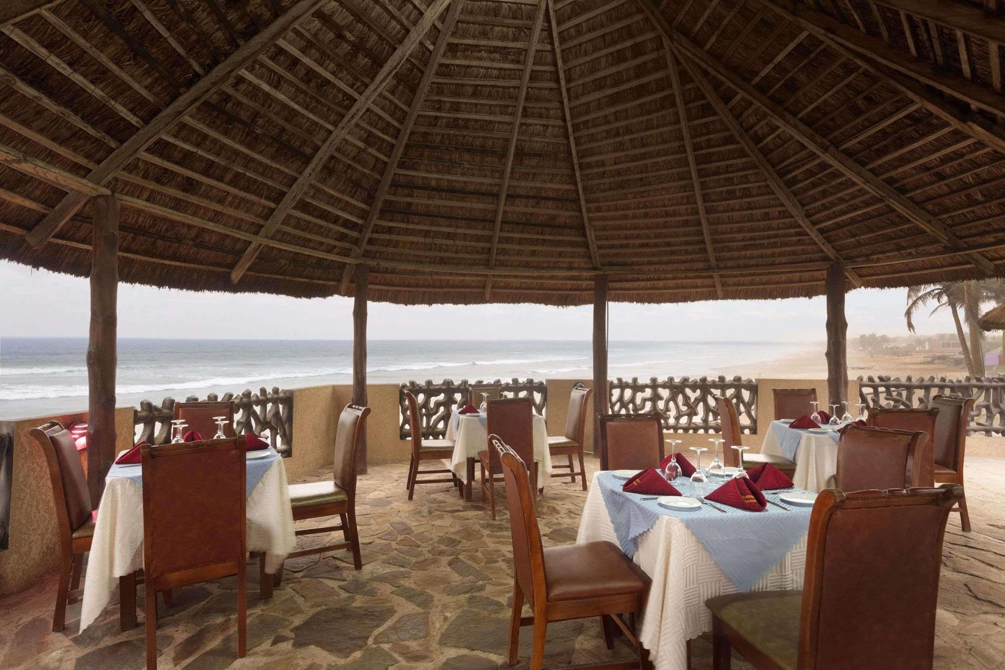 Ramada Resort Accra Kültér fotó