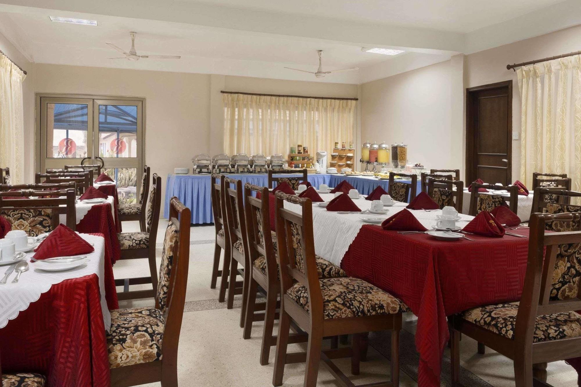 Ramada Resort Accra Kültér fotó